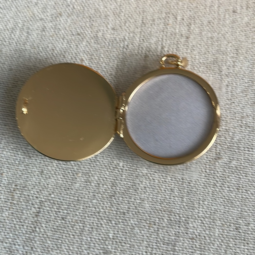 Sentiment stone locket - Picture 2 of 2